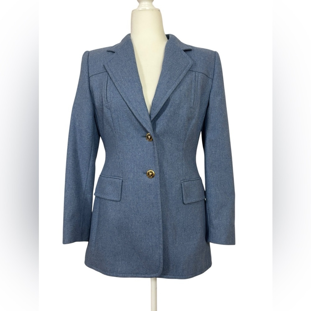 Escada Gray Blazer with Notched Lapels and Structured Shoulders size 34